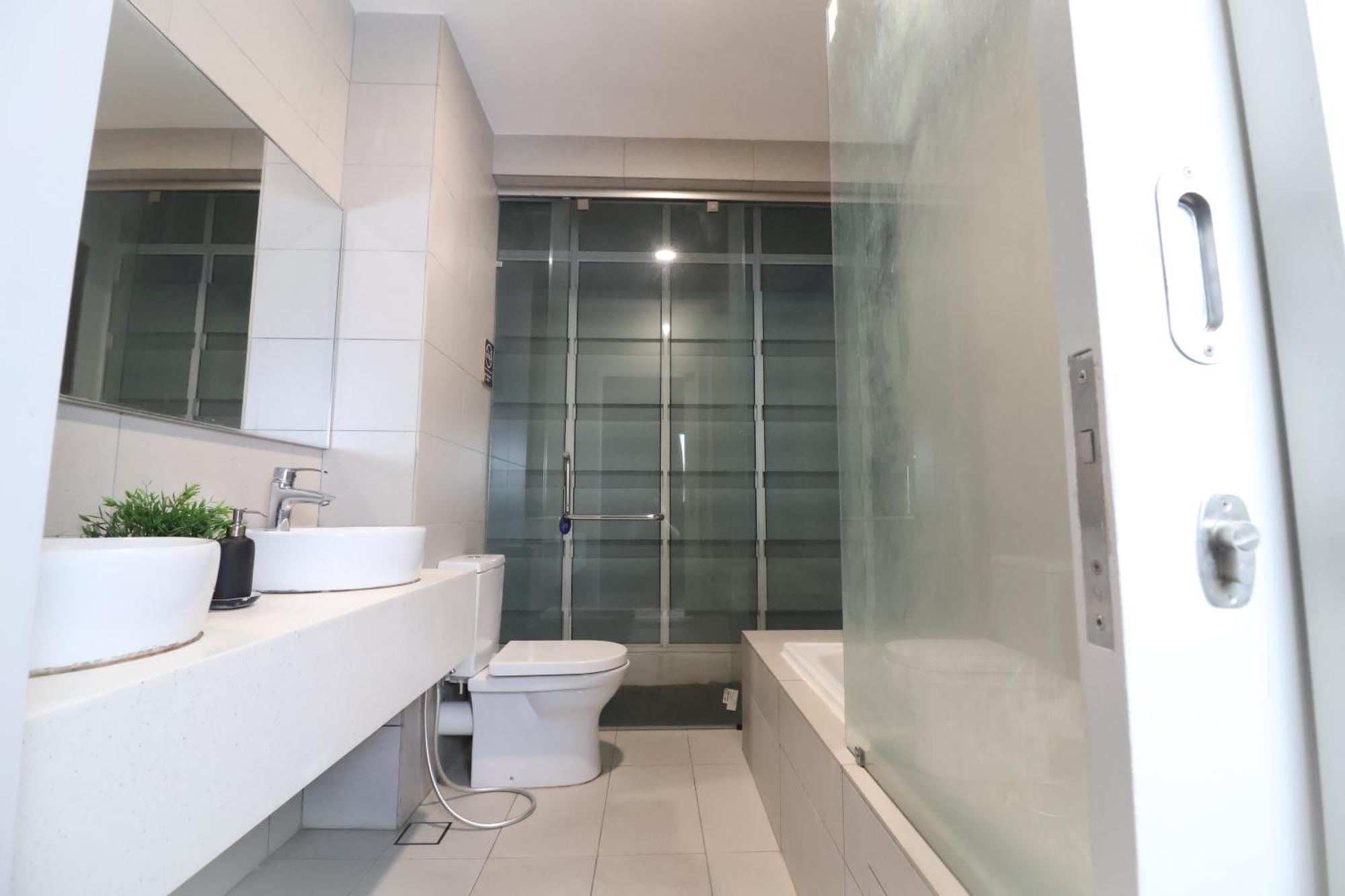 Luxury 2-Storey Terrace House Near Ioi City Mall Putrajaya Exterior foto